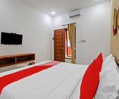 Hotel OYO 90820 Madania Guesthouse Syariah