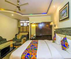 Fabhotel Moon Ii