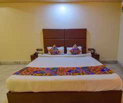 Hotel Fabhotel Red Rose
