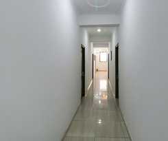 Hotel Fabexpress Royal Stays