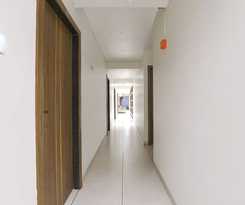 Fabhotel Bharosa Inn