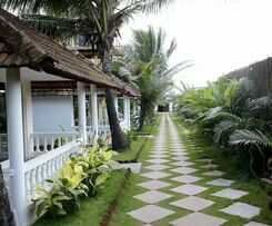 Hotel Morjim Holiday Beach Resort
