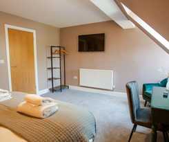 Hotel The Woodfalls Inn