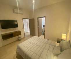 Hotel Platino P407 ByTrvl2hm
