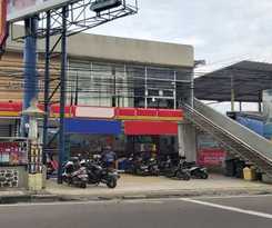 Hotel OYO 90777 D&rsquo;river Guest House