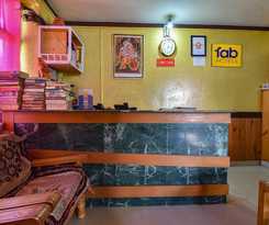 Hotel Fabexpress Red Panda