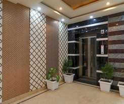 Hotel Fabhotel Super 3 Premium