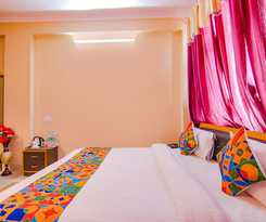 Hotel Fabhotel Sn Residency