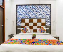 Hotel Fabhotel Metro View