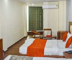 Fabhotel The Golf Inn