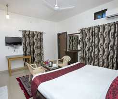 Hotel Narayan Niwas Resort