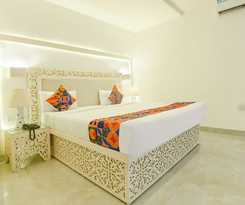 FabYahweh Beach Inn With Bar, Calangute