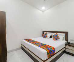 Fabhotel Chahat Palace