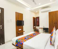 Hotel Fabhotel Balaji Paradise