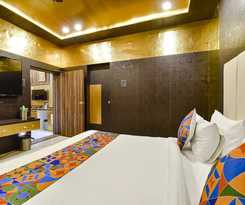 Hotel Fabhotel Prime Royal Park