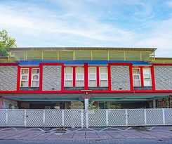 Hotel OYO 91743 Choirul Residence