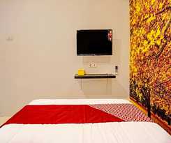 Hotel SUPER OYO 91618 Nawangwulan