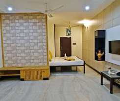 Hotel Poppys Olive De Villa