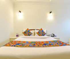 Fabhotel The Tulip Regency
