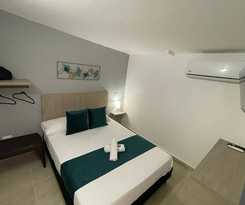 Hotel Ayenda 12 Nights