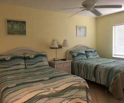 Hotel Coconuts Beach Resort