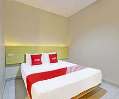 Hotel OYO 91819 Larich Guest House