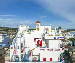  Happiness Hotel