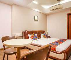 Fabhotel Divine Casa