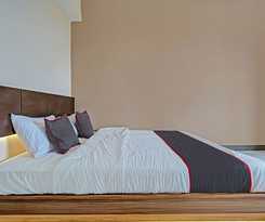Hotel Collection O 92643 Emerald Apartement By Tahha Hospitality