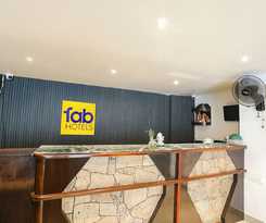 Hotel Fabhotel Dps International