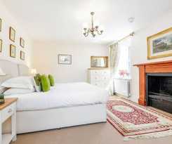 Charming 7-bed Estate House Near Gleneagles