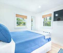 Marina Bay Cottages