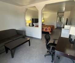 Hotel Atria Inn and Suites