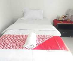 Hotel OYO 90730 Padekosan