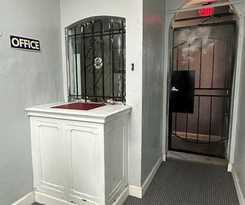 Unity - No Parking and Rooms Are Upstairs