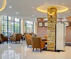 Hotel Capital O 92583 Raja Soeta Hostel Syariah