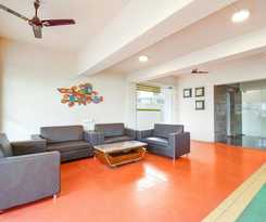 Hotel Fabhotel Mountain High Inn