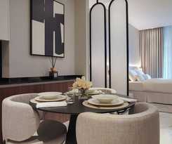 Lusso Hometels J One