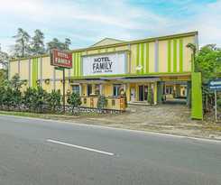 Hotel OYO 92485 Family