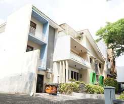 Hotel OYO 92863 Blessing