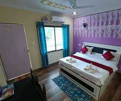 Goroomgo Mohit Guest House Varanasi