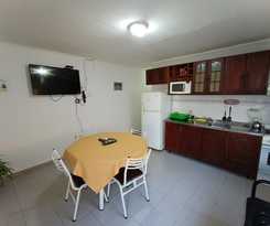 Hotel 2 ambientes a cuadras de la r&iacute;a