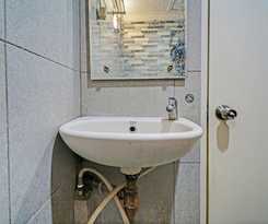 Collection O 93070 Apartemen The Suite Metro By Sultan Property Ii