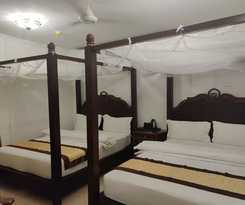Island Paradise Inn