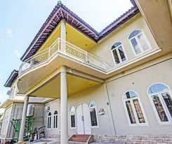 OYO 91739 Ayu Bypass Mansion