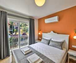  Lora Kas Otel