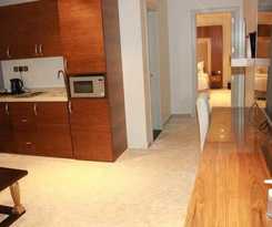  Crown City Hotel