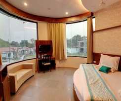 Keshav Resort