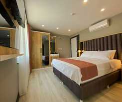 L\'opera Deluxe Hotel