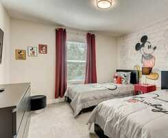 Hotel 408 OC - Luxe 4BR Townhome Private Pool 11 Guests